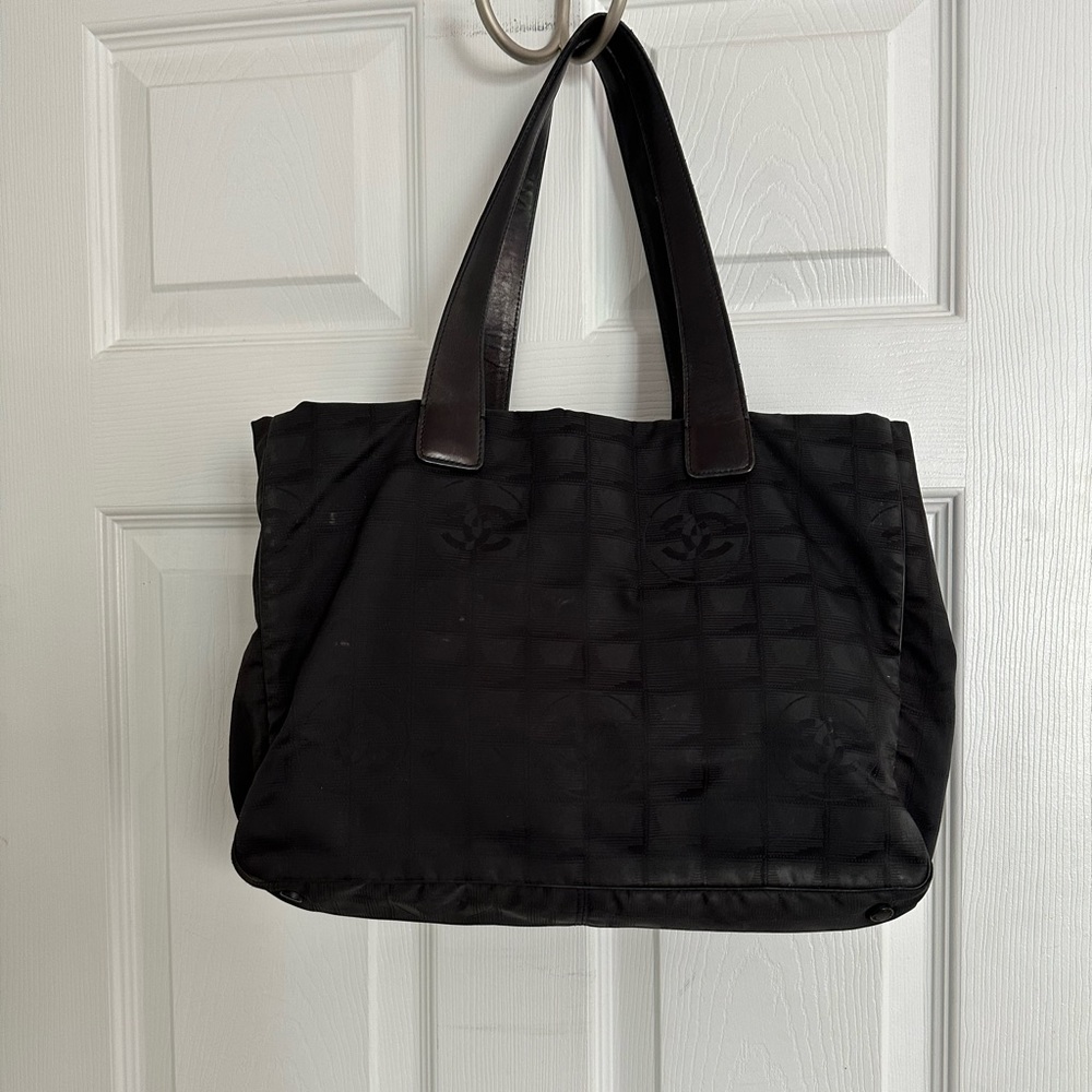 Chanel vintage small Travel Ligne black tote